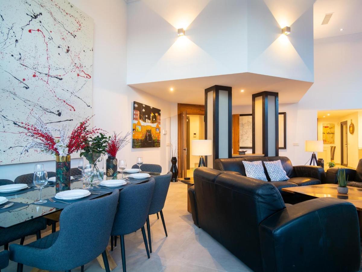 In Chapas Playa With Private Heated Pool Marbella